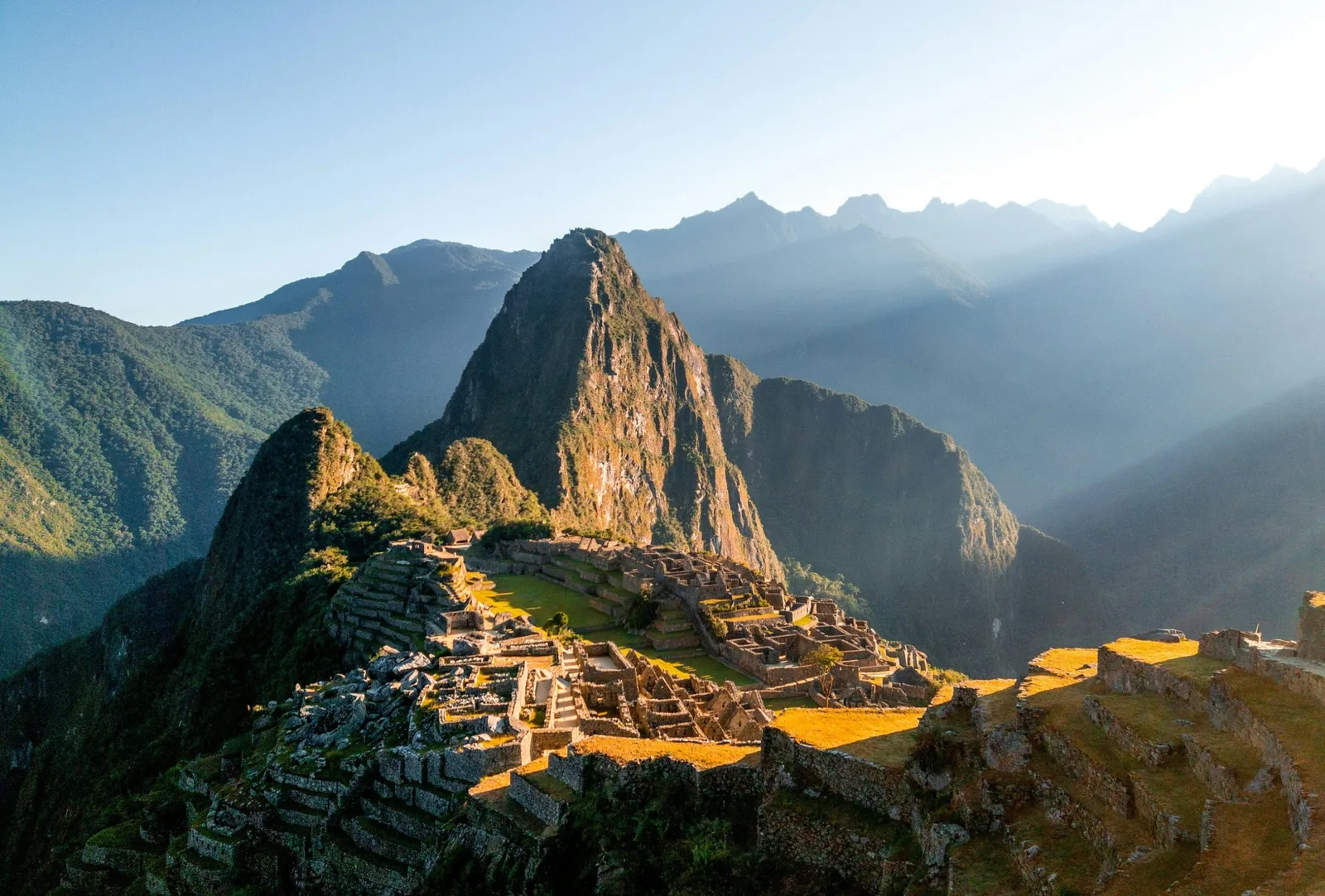 7-Day Peru Itinerary 2026: Lima, Paracas, Huacachina & Machu Picchu
